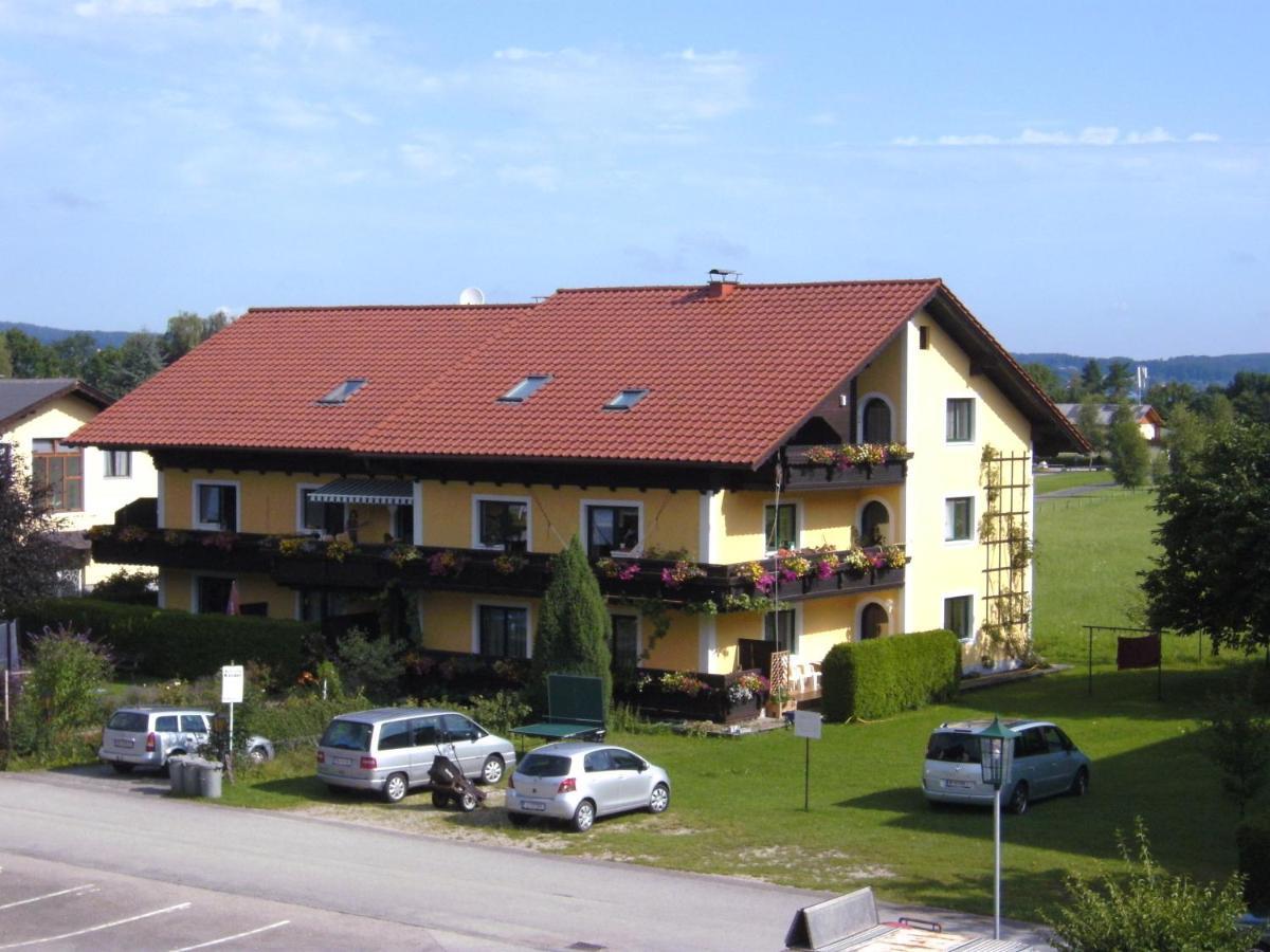 Ferien-Garconniere Hemetsberger Lägenhet Weyregg Exteriör bild